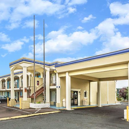 Days Inn By Wyndham Ashland Εξωτερικό φωτογραφία