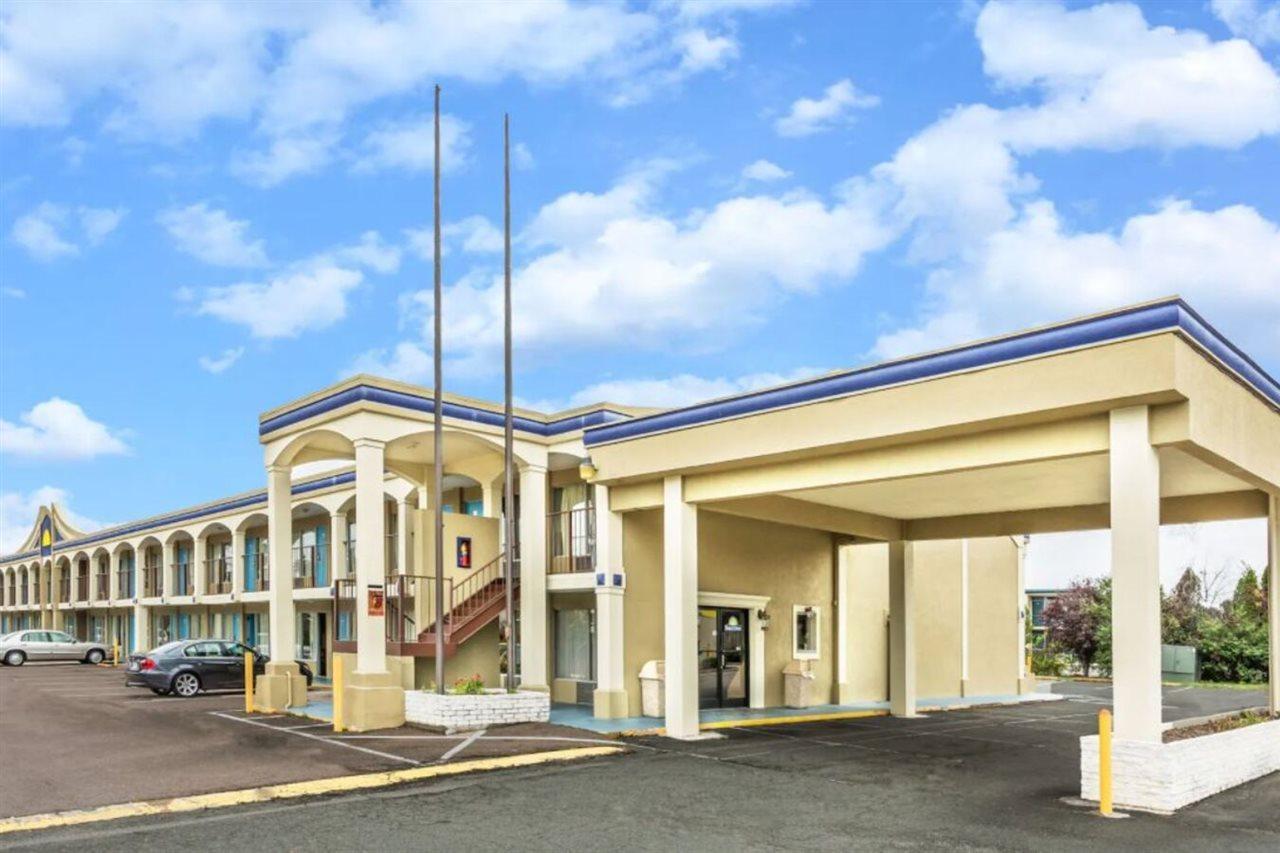 Days Inn By Wyndham Ashland Εξωτερικό φωτογραφία